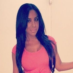 Meet your Posher, Zena